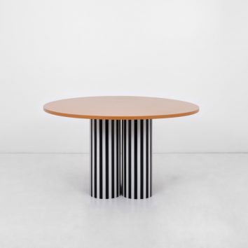 SLON ROUND DINING TABLE