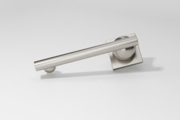 Futurismo Return Door Lever | Rose Square Backplate