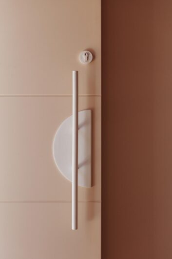 Super Moon Pull Handle Semicircle Backplate