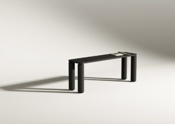 Monday - Console